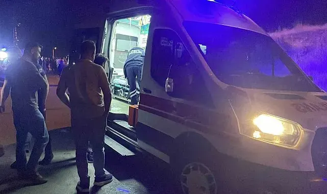 Sivas'ta 2 otomobil kafa kafaya çarpıştı: 6 yaralı