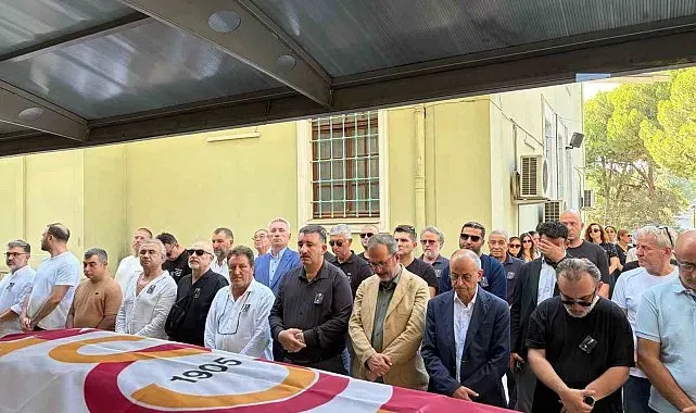 Aziz Üstel İzmir'de son yolculuğuna uğurlandı