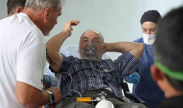 İnşaatın bodrum katına boya taşıyan 2 işçi kokudan baygınlık geçirdi