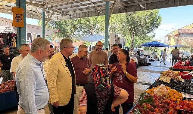 Denizli AK Parti Kayıhan Pazarının nabzını tuttu