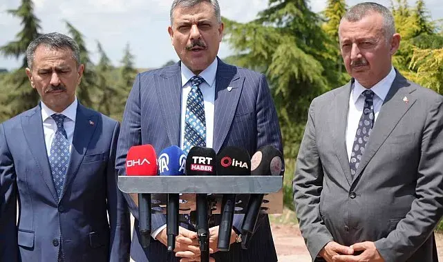 Bakan Çiftçi: "Türkiye'de sahipsiz sokak hayvanlarının yüzde 92,35'i artık barınaklarda"