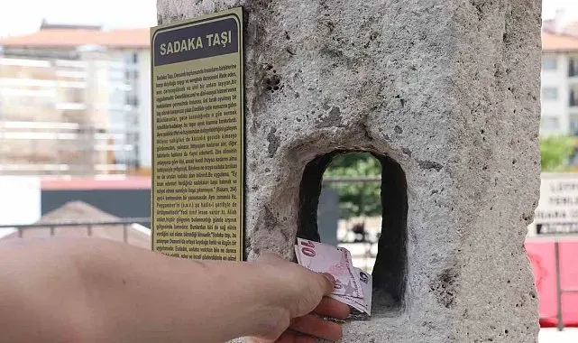 Birlik ve beraberliğin simgesi olan sadaka taşları günümüzde unutuldu