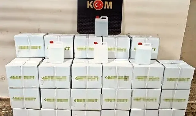 Kamyonda 800 litre etil alkol ele geçirildi