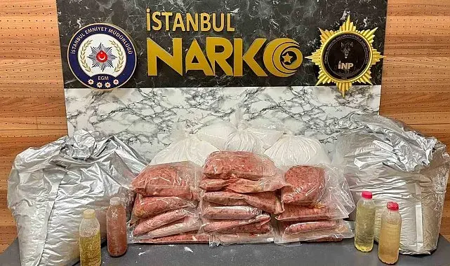 Bayrampaşa'da uyuşturucu imalathanesine baskın: 107 kilogram kimyasal madde ele geçirildi