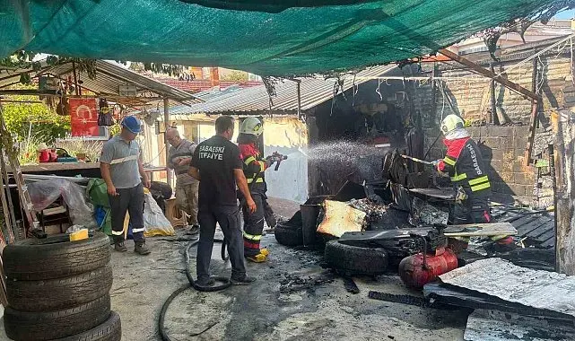 Babaeski'de evin bahçesindeki depoda çıkan yangın söndürüldü