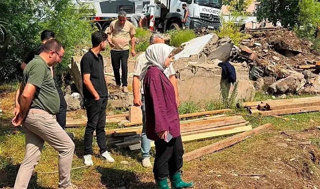 Kaymakam çizmeleriyle gündem oldu