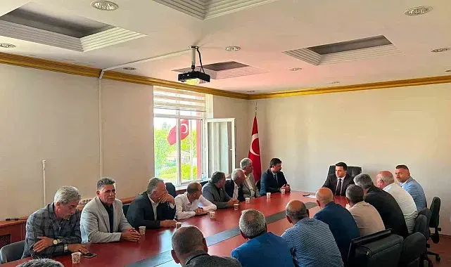 Digor'da köylerin sorunları masaya yatırıldı: Kaymakam Zengin muhtarlarla bir araya geldi