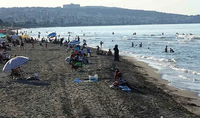Karadeniz'de rip akıntısı uyarısı: "Hayatın kıyısından uzaklaşmayın"