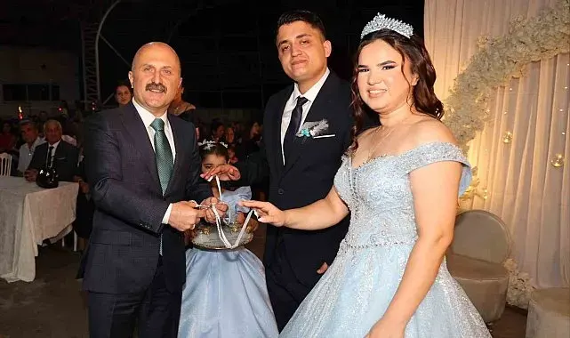Vali Varol, şehit yakını personelin evlatlarının nişanına katıldı