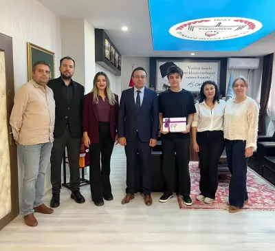 Bandırmalı Öğrenci Mimar Sinan Güzel Sanatlar Üniversitesi'ni Birincilikle Kazandı
