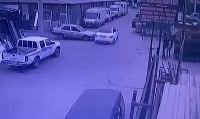Aynı sokakta peş peşe kazalar kamerada