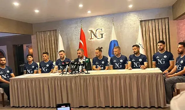 Kütahyaspor 9 futbolcuyla sözleşme imzaladı