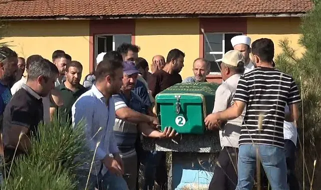 Motosiklet kazasında ölen Mustafa Ertürk dualarla son yolculuğuna uğurlandı