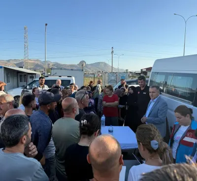 Antakya’da Konteyner Kent Tahliye Süreci İçin Depremzedelerle Toplantı Düzenlendi