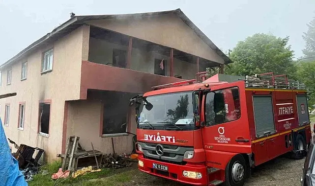Ordu'da 2 katlı evde yangın