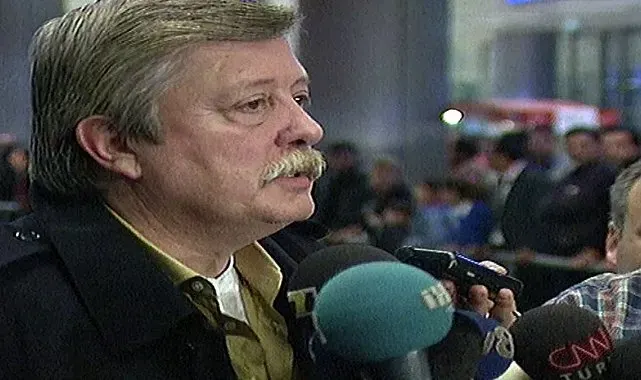 Gazeteci Aziz Üstel İzmir'de hayatını kaybetti
