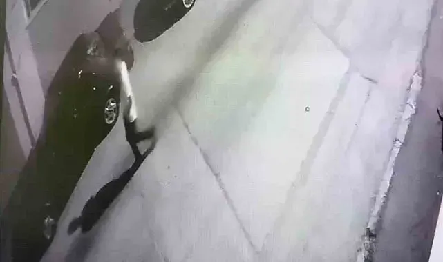 Elini öptüğü yaşlı adamın 2 milyon liralık altınını çalan dolandırıcı başka bir vurgunun parasıyla yakalandı
