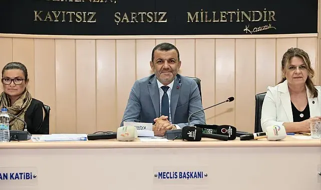 Denizli Büyükşehir Meclisi'nden öğrenci ve ailelere üçlü destek paketi