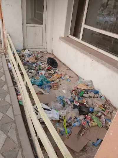 Bilecik'te Metruk Bina Tehlike Saçıyor: Mahalle Sakinleri İsyanda
