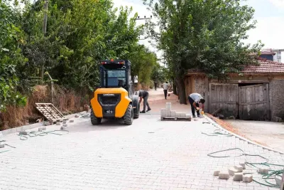 Bilecik'te Pelitözü Mahallesi Kilit Parke Taşlarıyla Yenileniyor