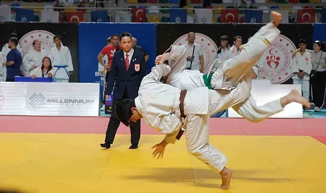 18 ülkeden bin 626 judocu Kocaeli'de tatamiye çıktı