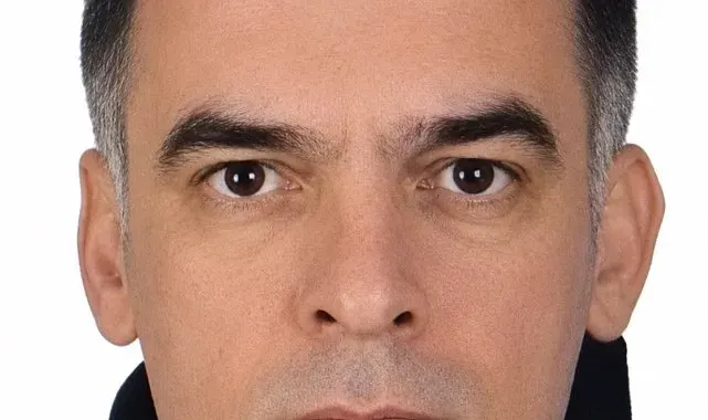 Cami avlusunda ölü bulundu