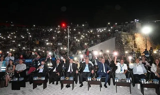 Afyonkarahisar'da 'Vişne ve Eber Sarısı Festivali' başladı