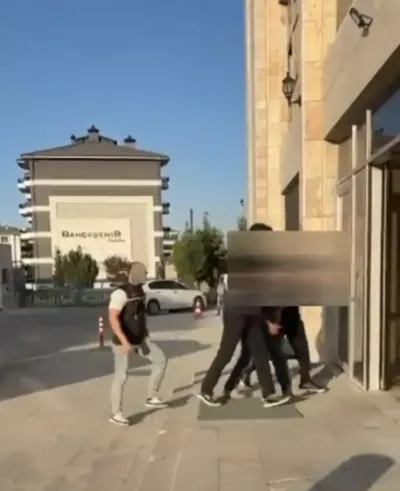 Kütahya'da Polisten Kaçamadı: 78 Yıl Hapis ve 117 Milyon TL Cezası Olan Firari Yakalandı