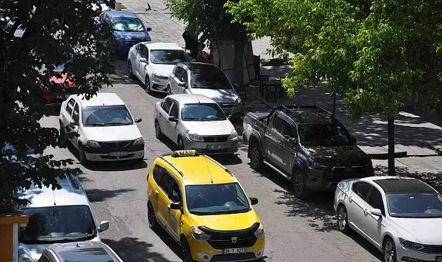 Kars, bölgenin araç lideri oldu! Trafiğe kayıtlı araç sayısı 56 bin 199'a yükseldi
