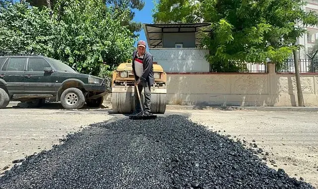 Adıyaman'da üstyapı çalışmaları sürüyor