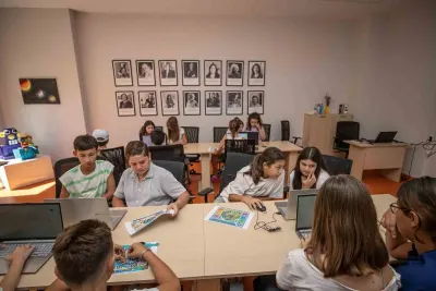 Mersin'de Çocuklar Yapay Zeka ve Teknolojiyle Geleceği Tasarlıyor