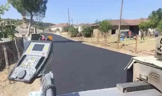 Yenice'de köy yollarında sıcak asfalt dökme çalışmaları hız kesmeden devam ediyor