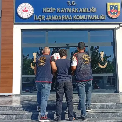 Gaziantep'te 28 Yıl Hapis Cezasıyla Aranan Firari Hırsız Yakalandı