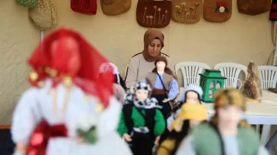 Kırşehir'de Ahilik Haftası'nda Renkli Buluşma: Farklı Kültürler Cacabey Meydanı'nda