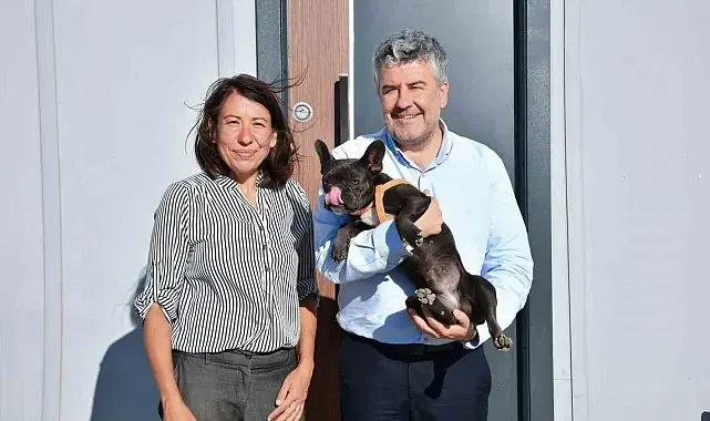 Şiddet gören köpeği Başkan Mesut Akbıyık sahiplendi