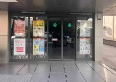Antalya'da Tarihi Geçmiş Ürün Satan Market Şubesi Mühürlendi