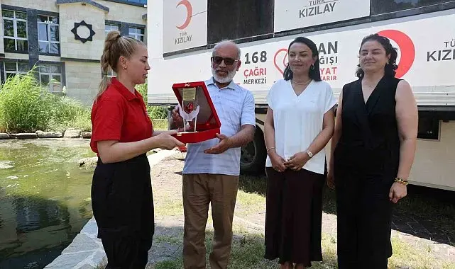 50 kez kan verdi, herkesi bağış yapmaya çağırdı