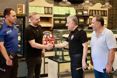 Mersin Emniyet Müdürü Fahri Aktaş’tan Barbaros Mahallesi’ne Ziyaret