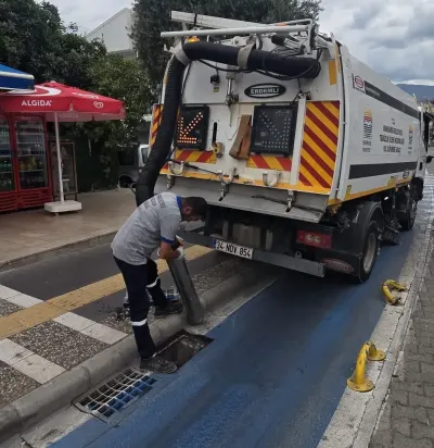 Marmaris'te Su Baskınlarına Karşı Kapsamlı Mazgal ve Dere Temizliği