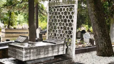 Eski İçişleri Bakanı Namık Gedik'in Mezarının Topkapı'ya Taşınacağı Açıklandı