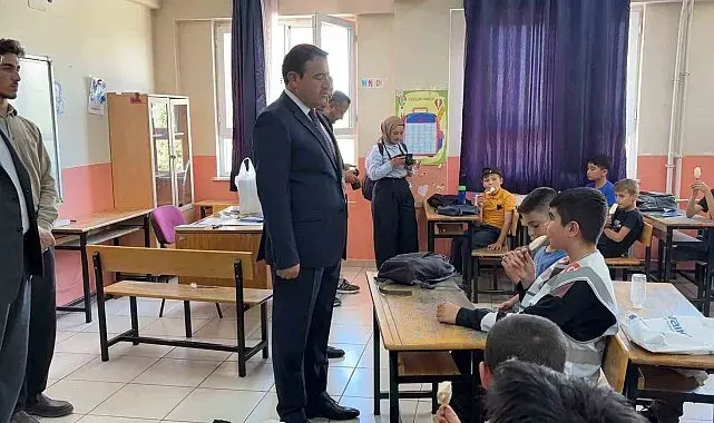Kütahya Valisi Işın, Yaz Kur'an Kursu öğrencilerinin dondurma çağrısına kayıtsız kalmadı