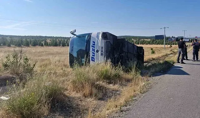 Eskişehir'de yolcu otobüsü devrildi: 24 yaralı