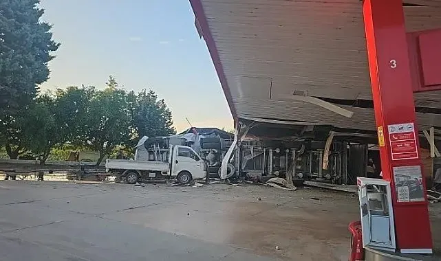 İznik'te kömür yüklü tır akaryakıt istasyonuna daldı: 1 ölü