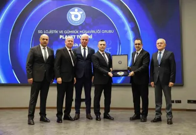 İZTO'da Vefa Gecesi: Gümrük Müşavirliğinde Yarım Asrı Geride Bırakanlara Plaket
