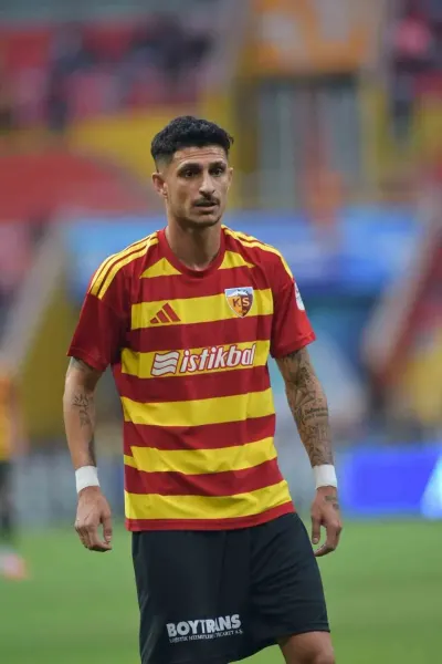 Kayserispor'da Benhur Keser'in Cezası Bitti: Mardin 1969 Spor Maçında Sahada