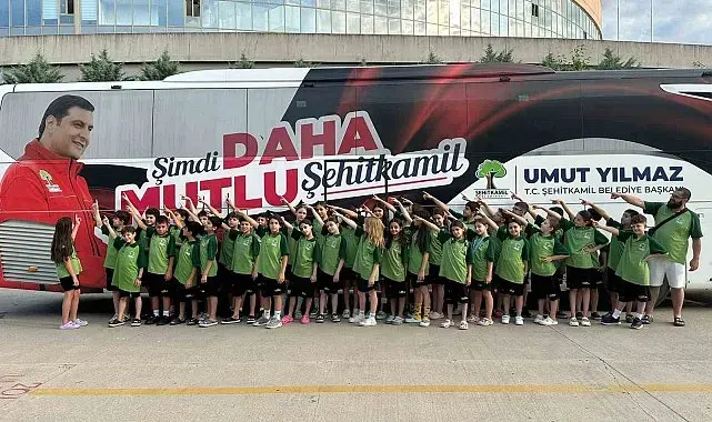 Şehitkamilli yüzücülerden gururlandıran başarı