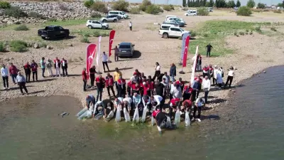 Adıyaman Çamgazi Baraj Göleti'ne 680 bin yavru sazan bırakıldı