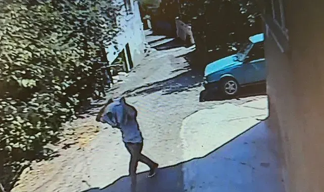 'Dur' ihtarına uymayan sürücü, kadınları araçta bırakıp kaçtı