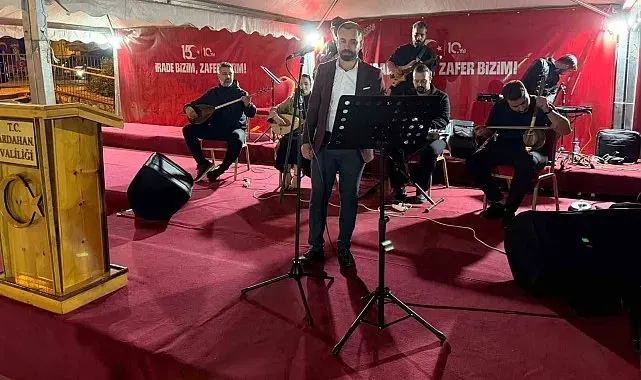 Ardahan'da 15 Temmuz Demokrasi ve Milli Birlik Günü'nde kahramanlık türküleri yankılandı