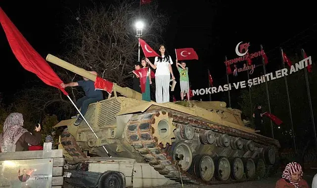 Sındırgı'da 15 Temmuz'da kortej yürüyüşü düzenlendi